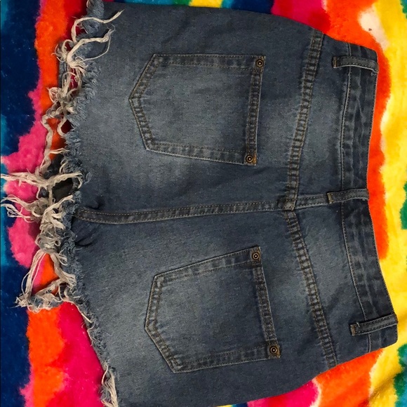 Pretty little thing shorts - Picture 2 of 4